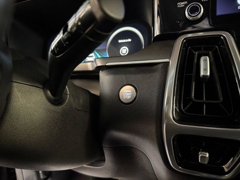 Certified 2023 Kia Sorento SX image 29