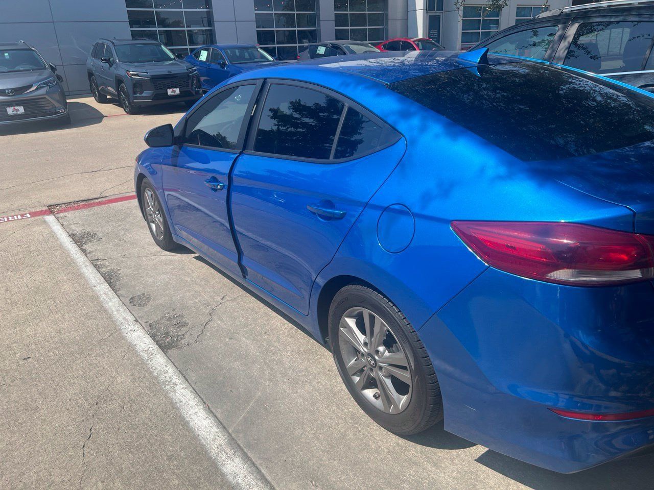 Used 2017 Hyundai Elantra Value Edition w/ Cargo Package FWD image 2