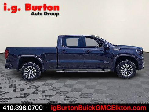 Used 2023 GMC Sierra 1500 AT4 w/ Technology Package AWD/4WD image 7