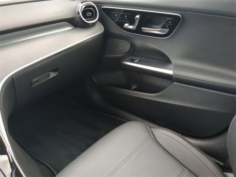 Used 2025 Mercedes-Benz C 300 C 300 image 39