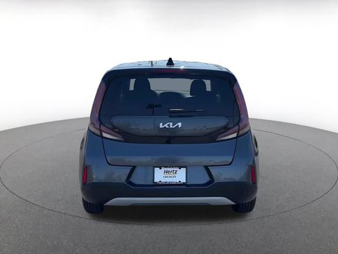 Used 2025 Kia Soul LX w/ LX Technology Package FWD image 12