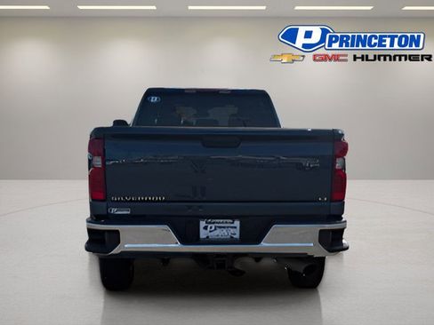 Certified 2024 Chevrolet Silverado 2500 LT AWD/4WD image 8