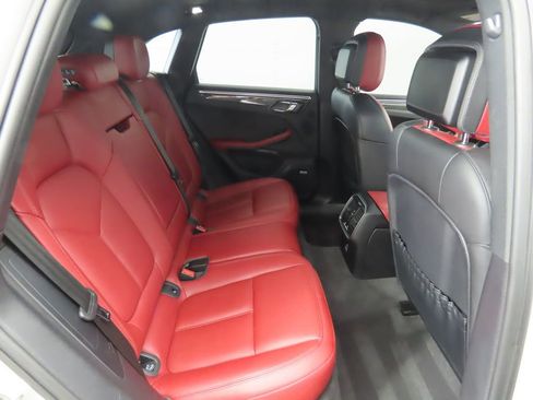 Used 2022 Porsche Macan GTS image 23