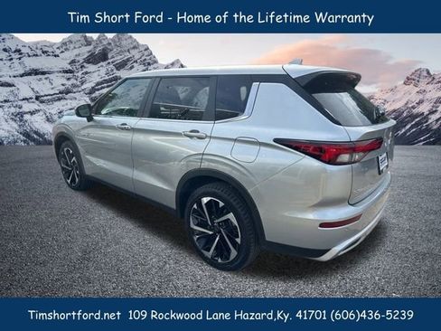 Used 2023 Mitsubishi Outlander LE image 5