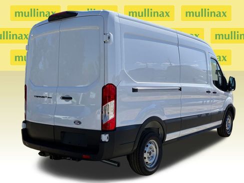 New 2026 Ford Transit 250 148 Medium Roof w/ Load Area Protection Package image 4