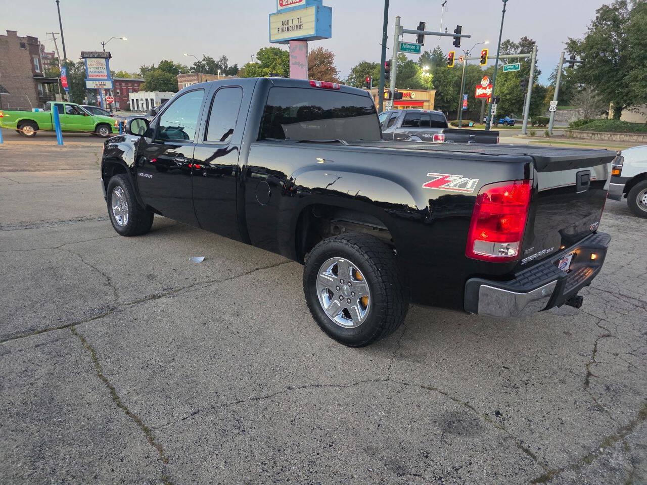 Used 2012 GMC Sierra 1500 SLE w/ All-Terrain Package AWD/4WD image 5