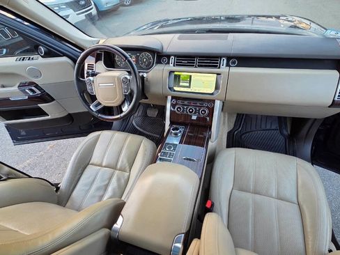 Used 2017 Land Rover Range Rover HSE image 46
