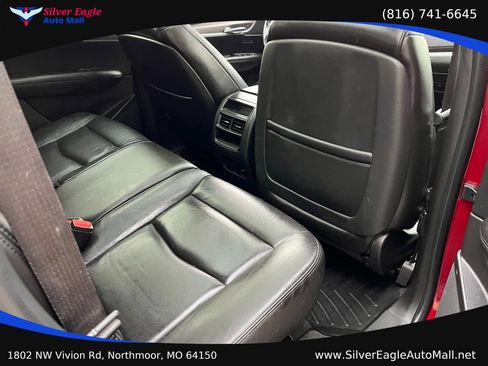 Used 2017 Cadillac XT5 Premium Luxury w/ LPO, Wheel Lock Package AWD/4WD image 10