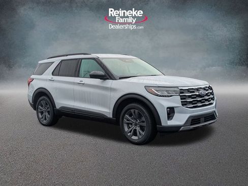 New 2026 Ford Explorer ST w/ Sun And Sound Package image 3