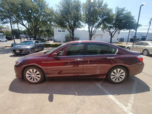 Used 2014 Honda Accord EX image 3