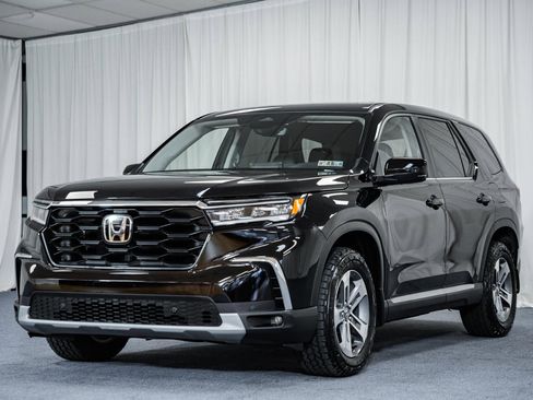 Used 2024 Honda Pilot EX-L image 3