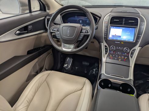 Used 2020 Lincoln Nautilus FWD w/ Equipment Group 101A image 20