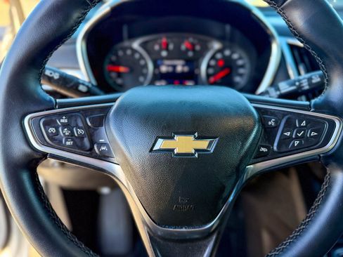 Used 2024 Chevrolet Equinox LT image 23