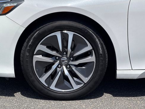 Used 2020 Honda Accord EX image 24
