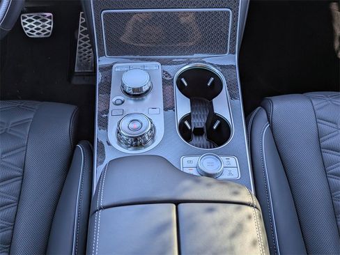 Used 2025 Genesis GV80 3.5T e-SC image 18