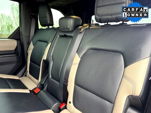 Used 2024 Ford Bronco Wildtrak image 17