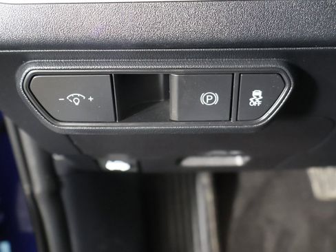 Used 2025 Kia K4 LXS image 31