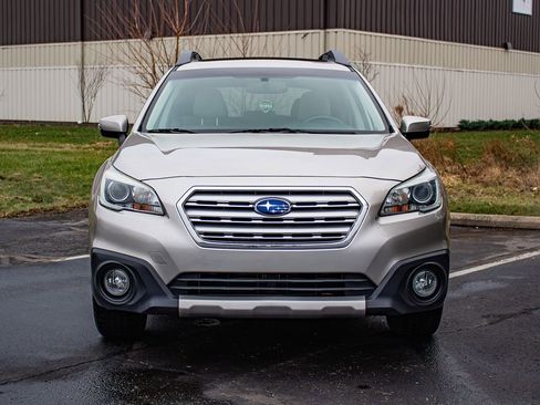 Used 2016 Subaru Outback 2.5i Limited image 2