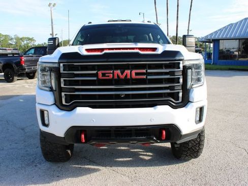 Used 2022 GMC Sierra 2500 AT4 w/ AT4 Premium Plus Package AWD/4WD image 2