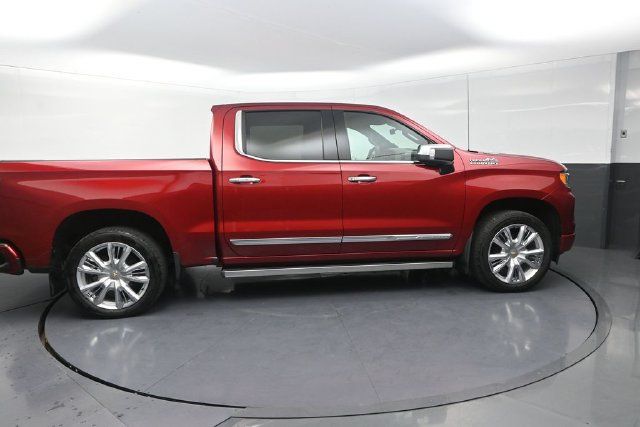 Used 2023 Chevrolet Silverado 1500 High Country w/ High Country Premium Package AWD/4WD image 9