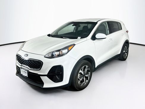 Used 2022 Kia Sportage LX FWD image 3