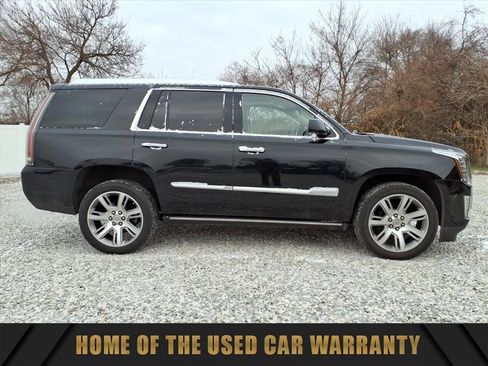 Used 2015 Cadillac Escalade Premium image 10