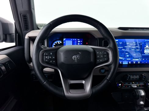 Used 2023 Ford Bronco Wildtrak AWD/4WD image 33