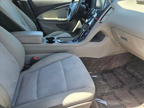 Used 2015 Chevrolet Volt Premium w/ Premium Trim Package FWD image 19