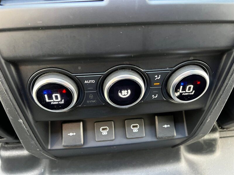 Used 2021 Land Rover Defender 110 X AWD/4WD image 23