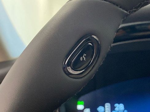 New 2025 Lincoln Corsair AWD w/ Equipment Group 101A image 18