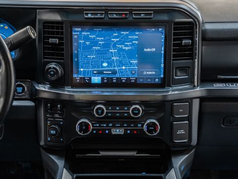 Certified 2024 Ford F250 Lariat w/ Lariat Ultimate Package image 30