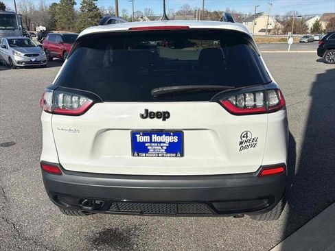 Used 2022 Jeep Cherokee Latitude w/ Sun & Sound Group image 5