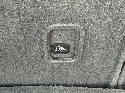 Certified 2023 Nissan Rogue SV FWD image 17