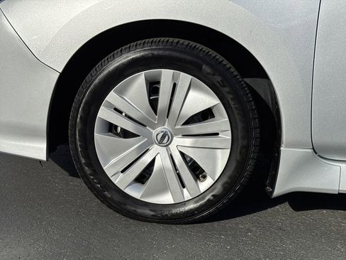 Used 2022 Nissan Leaf S image 6