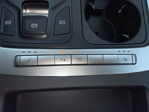 New 2026 Kia Carnival FWD image 22