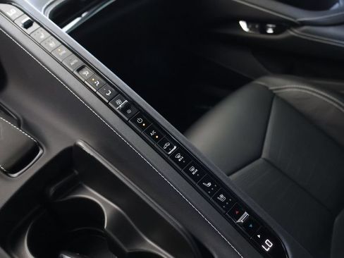 Used 2023 Chevrolet Corvette Stingray Preferred Cpe w/ Z51 Performance Package RWD image 42