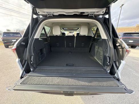 New 2026 Lincoln Navigator L Reserve w/ Jet Appearance Package AWD/4WD image 25