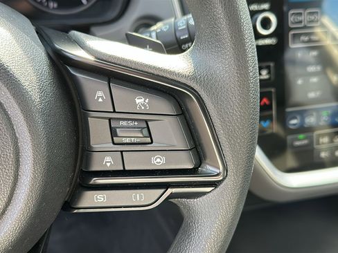 Used 2024 Subaru Crosstrek 2.0i Premium image 13