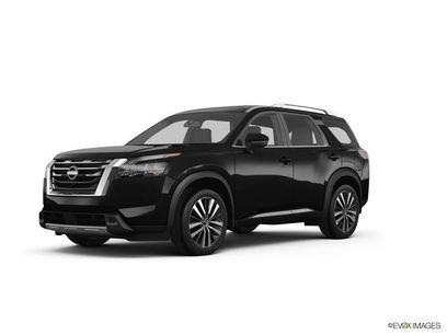 New 2025 Nissan Pathfinder Platinum w/ Lighting Package (N92)