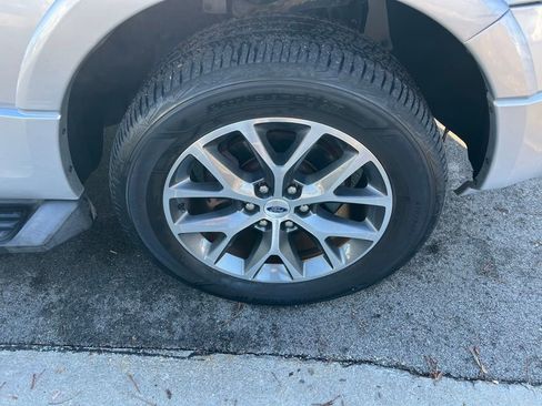 Used 2017 Ford Expedition EL XLT w/ Equipment Group 202A image 11