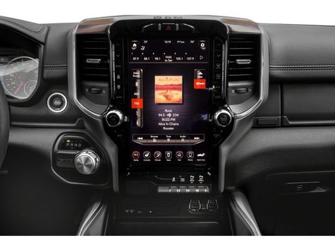 Used 2019 RAM 1500 Laramie AWD/4WD image 8