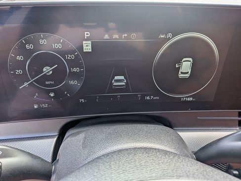 Used 2023 Kia Sportage SX image 17