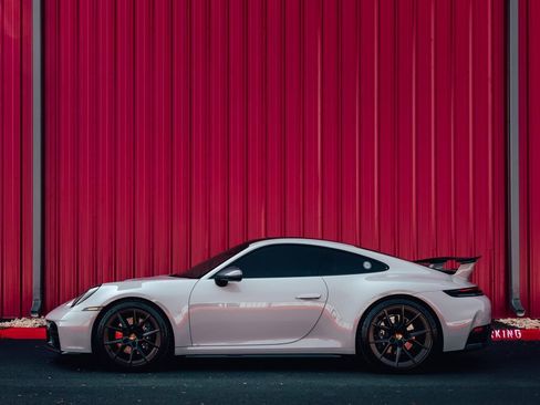 Used 2026 Porsche 911 Carrera T RWD image 64