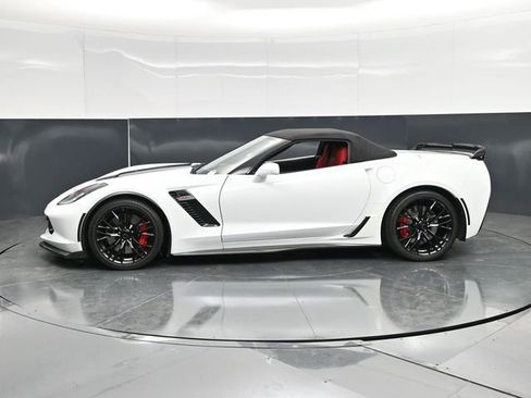 Used 2019 Chevrolet Corvette Z06 RWD image 8