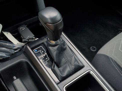 Used 2021 Toyota Tacoma TRD Sport image 30