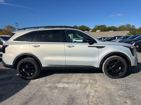 New 2026 Kia Sorento SX image 4