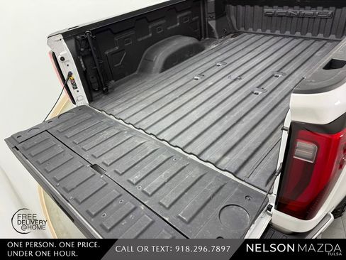 Used 2024 GMC Sierra 3500 Denali w/ Denali Reserve Package AWD/4WD image 36