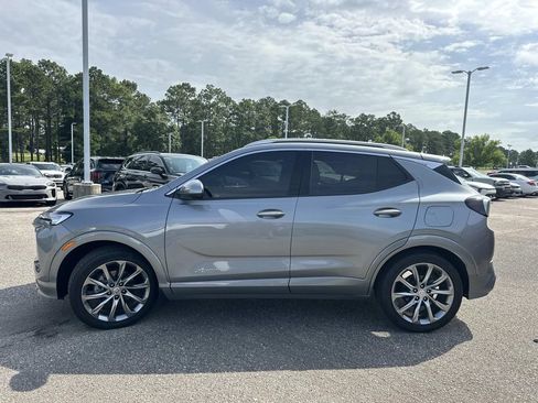 Used 2024 Buick Encore GX Avenir FWD image 9