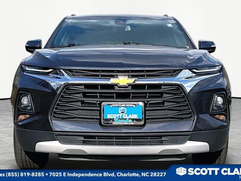 Used 2022 Chevrolet Blazer LT image 2