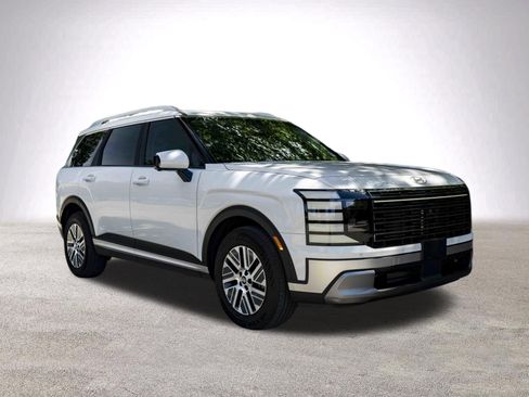 Used 2026 Hyundai Palisade SEL Premium FWD image 2